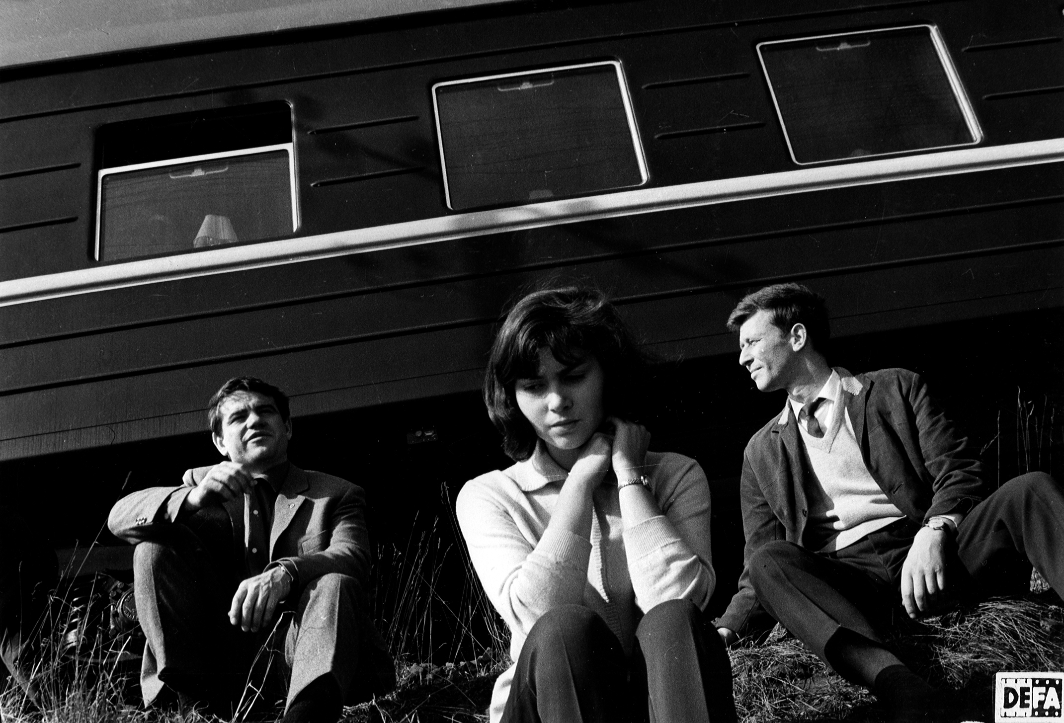 Stillbilde fra Divided Heaven